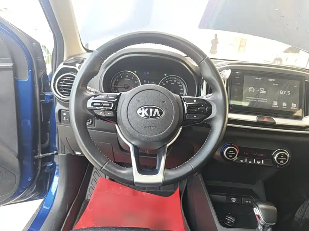 Kia KX1 2019 — фото 11
