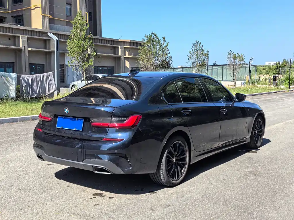 BMW 3 Series 2021