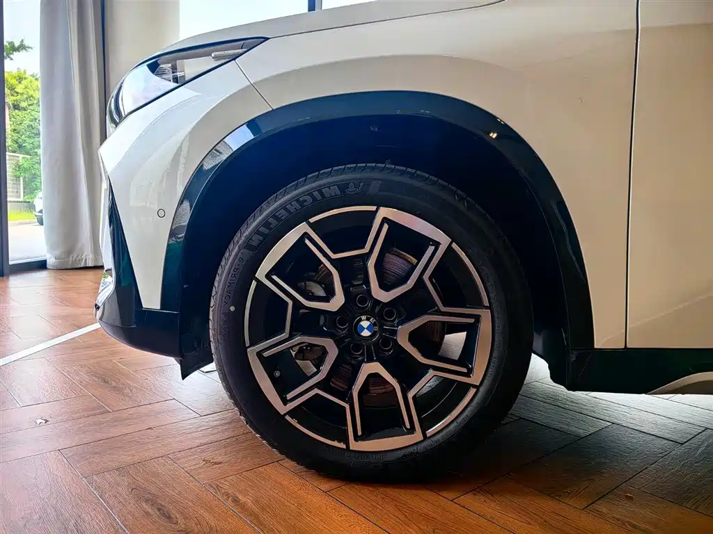 BMW X1 — фото 7