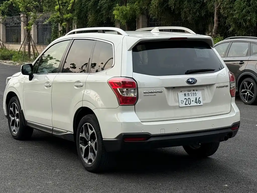 Subaru Forester 2015 — фото 16
