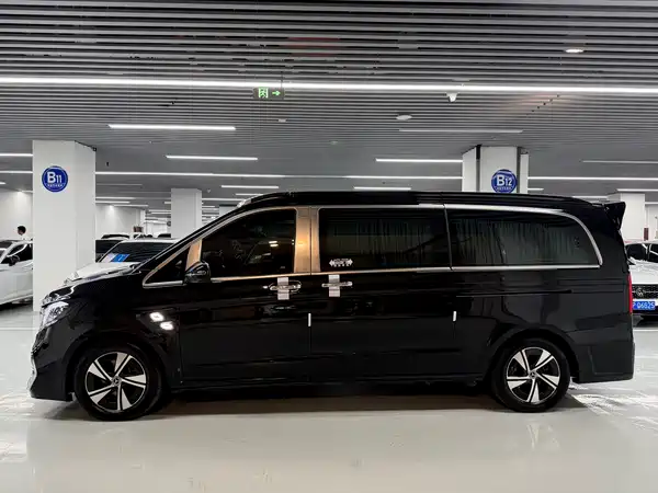 Mercedes-Benz Vito 2024