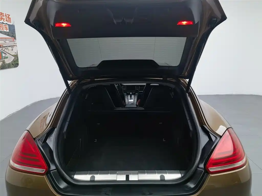 Porsche Panamera 2015 — фото 16