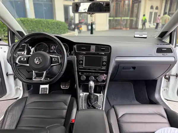 Volkswagen Golf 2016