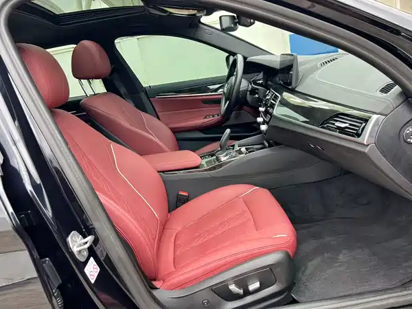 BMW 5 Series 2023