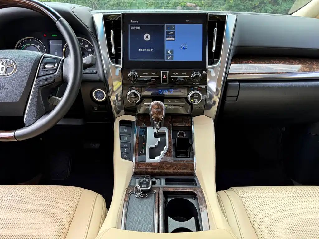 Toyota Alphard 2021 — фото 7
