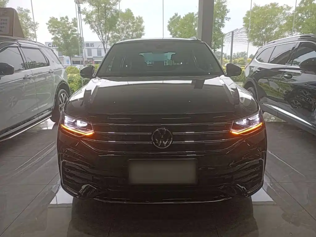 Volkswagen Tiguan L 2023