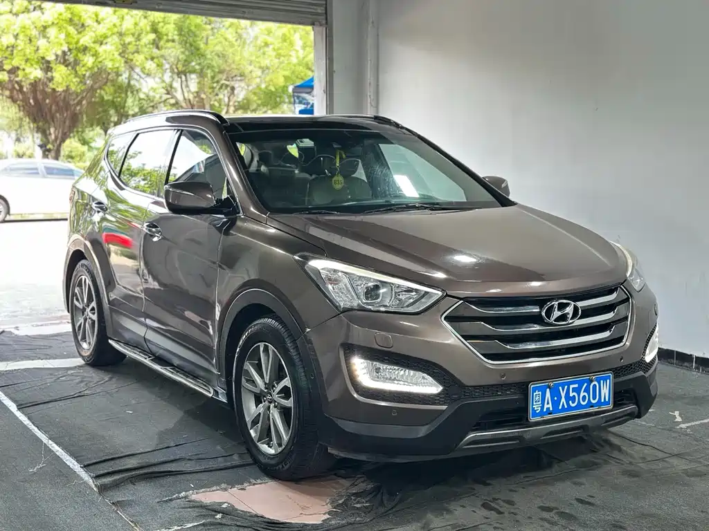 Hyundai Santa Fe 2013