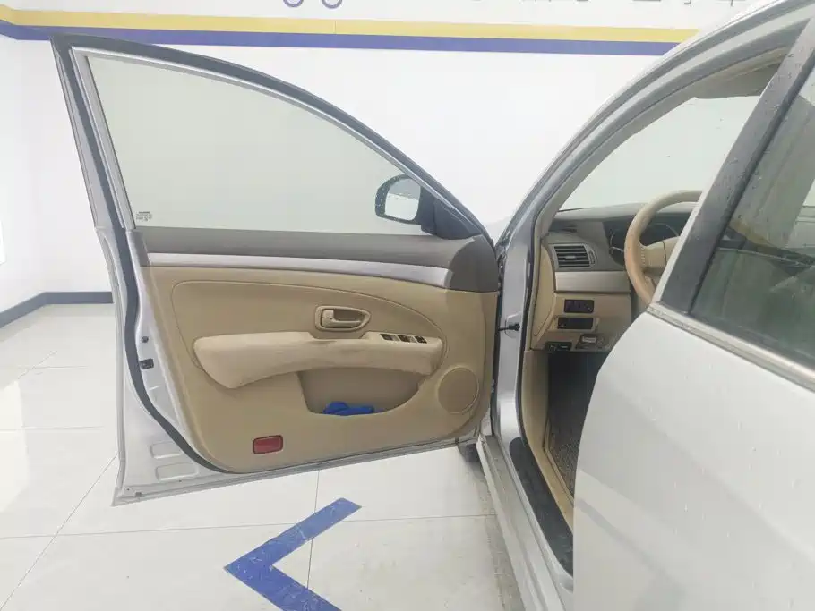 Nissan Sylphy 2015