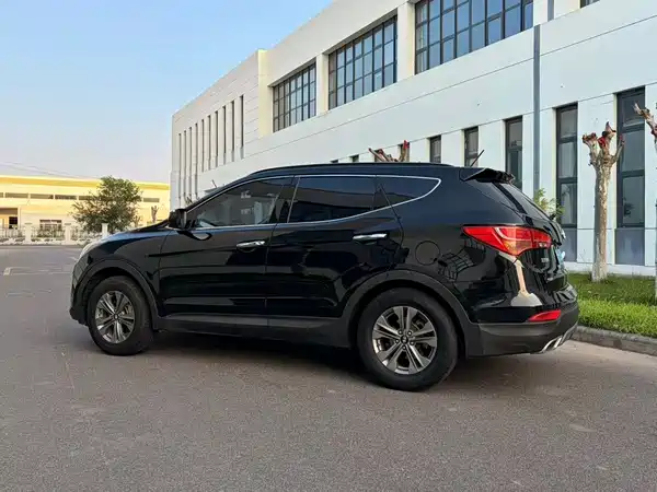 Hyundai Santa Fe 2014