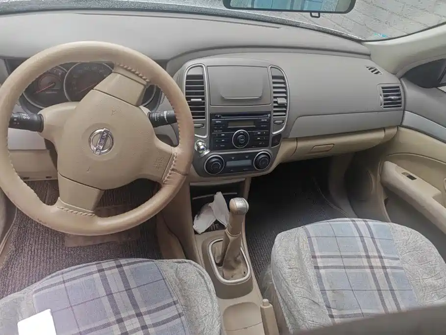 Nissan Sylphy 2015 — фото 12
