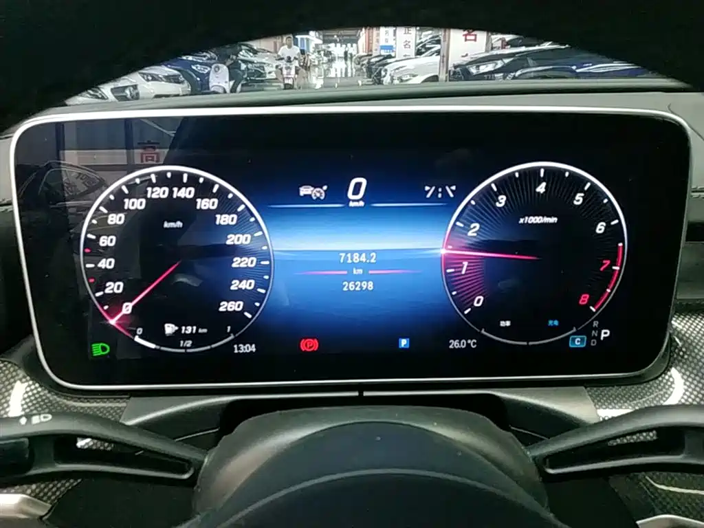 Mercedes-Benz C-Class 2023 — фото 12