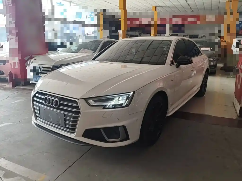 Audi A4L 2020