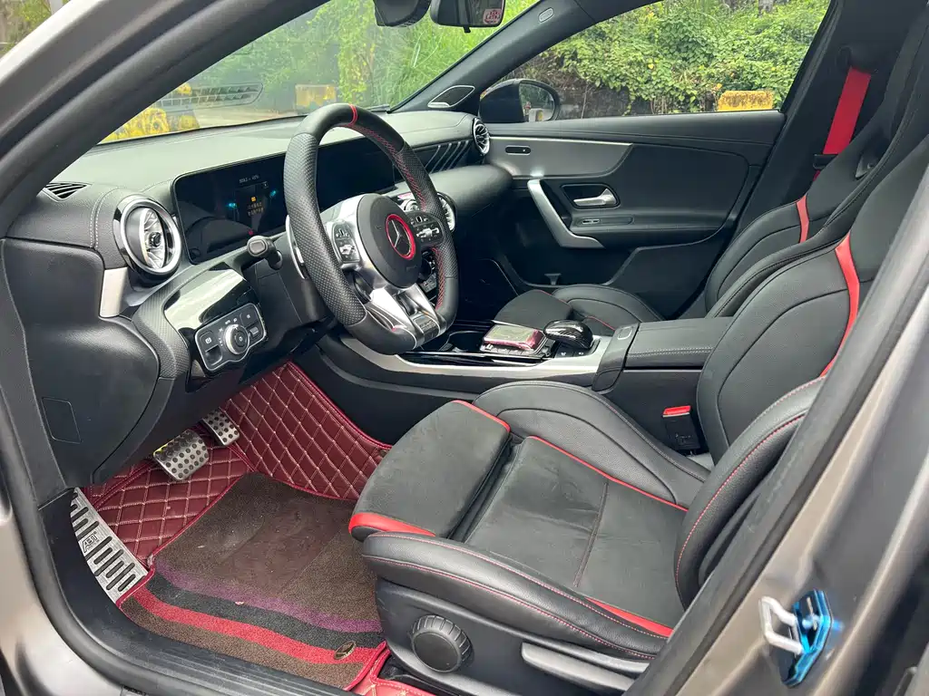 Mercedes-Benz A-Class AMG 2022 — фото 4