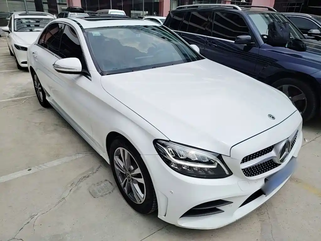 Mercedes-Benz C-Class 2020