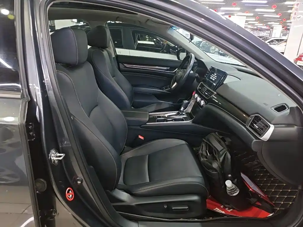Honda Accord 2023 — фото 25