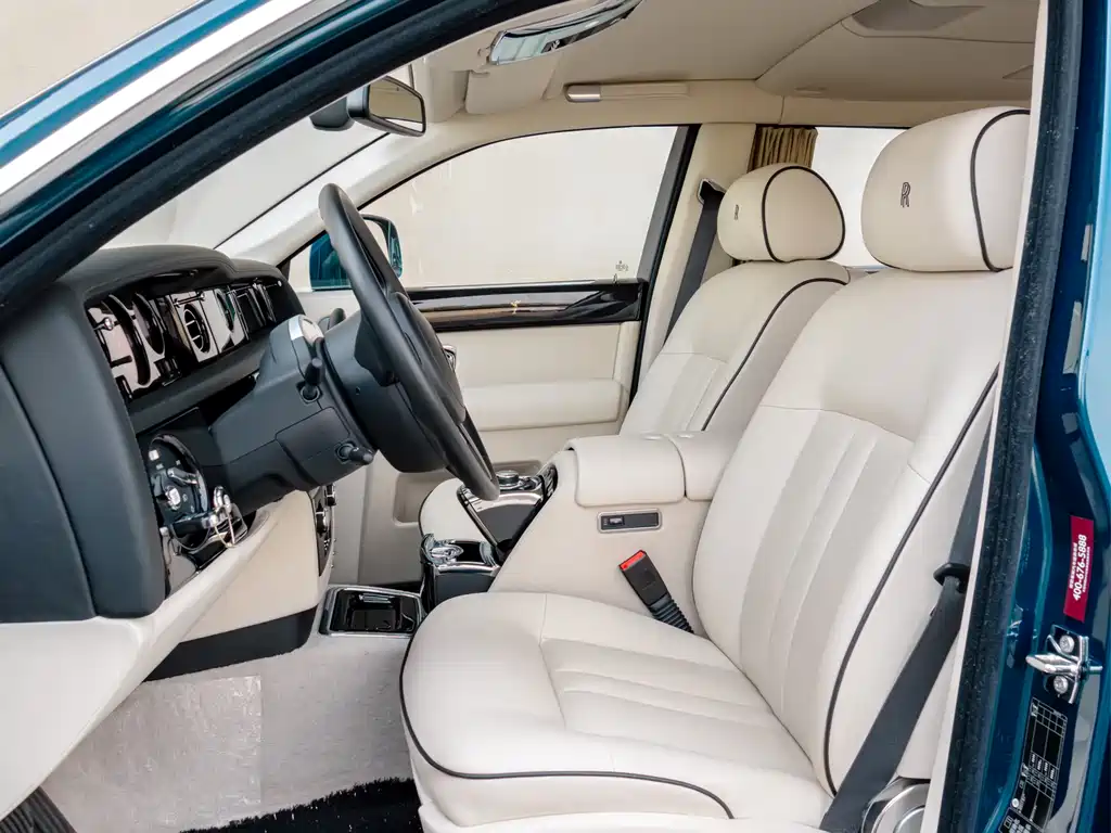 Rolls-Royce Phantom 2013 — фото 10