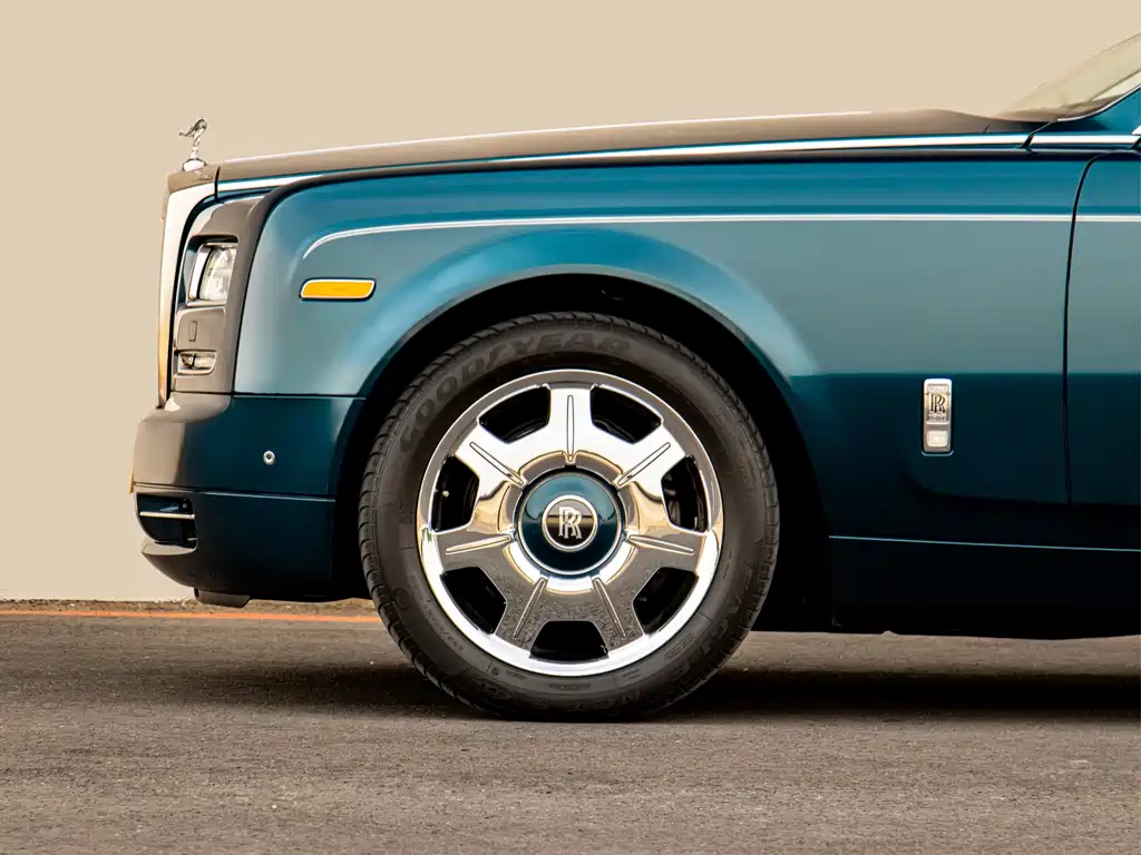 Rolls-Royce Phantom 2013 — фото 8
