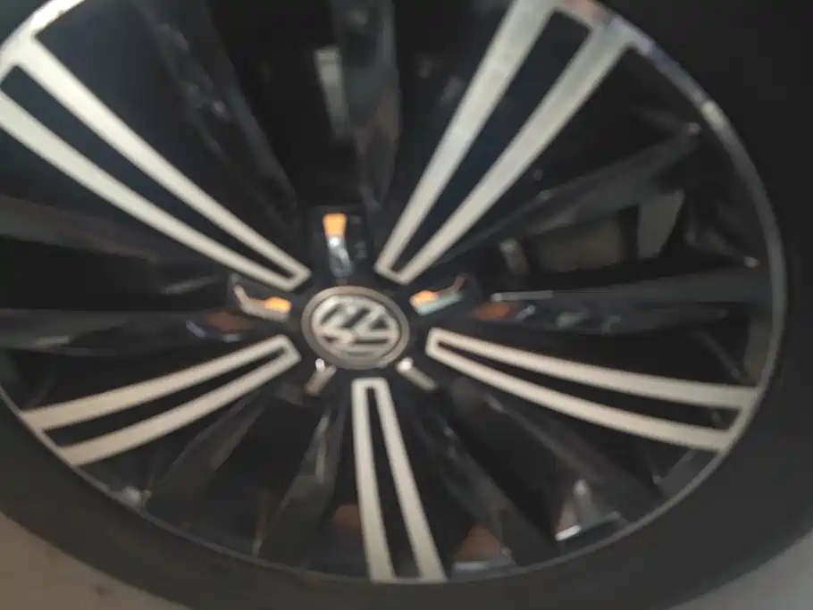 Volkswagen Tiguan L 2019