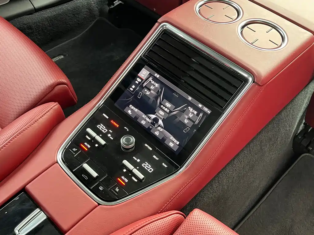 Porsche Panamera 2020 — фото 17
