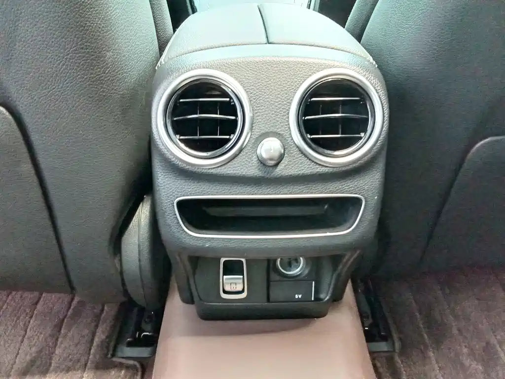Mercedes-Benz C-Class 2019 — фото 14