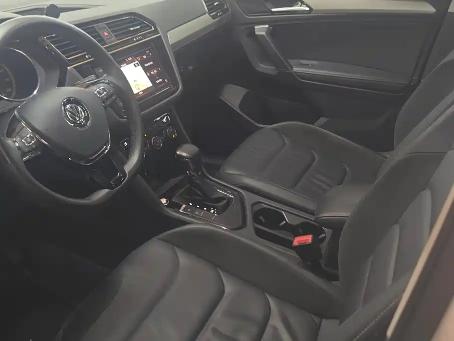 Volkswagen Tiguan L 2019 — фото 9