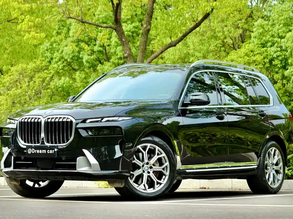 BMW X7 2024