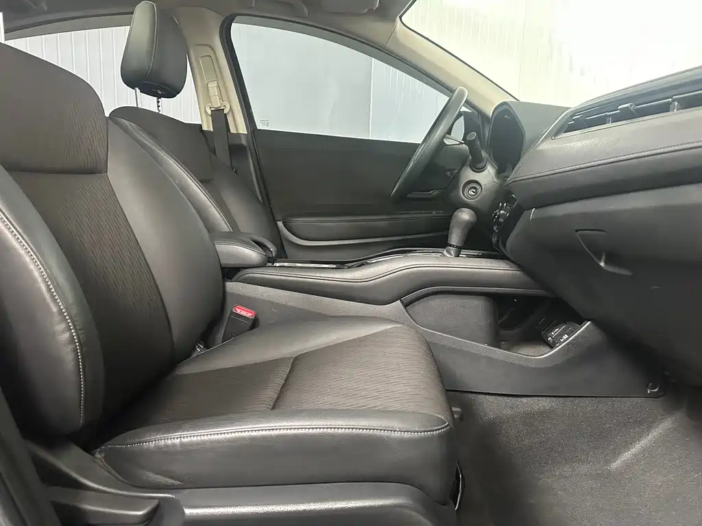 Honda Vezel 2022 — фото 15