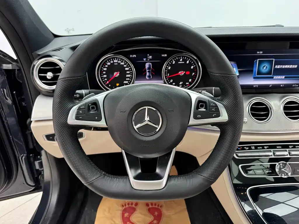 Mercedes-Benz E-Class 2017 — фото 16
