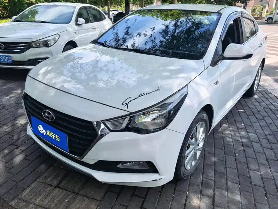 Hyundai Verna 2016 — фото 1