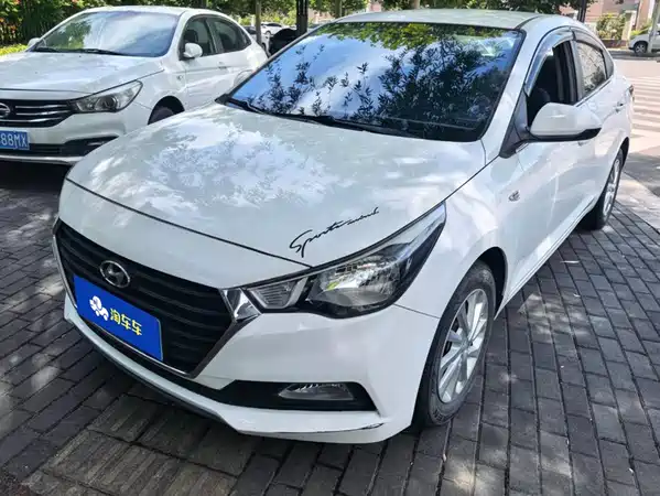Hyundai Verna 2016