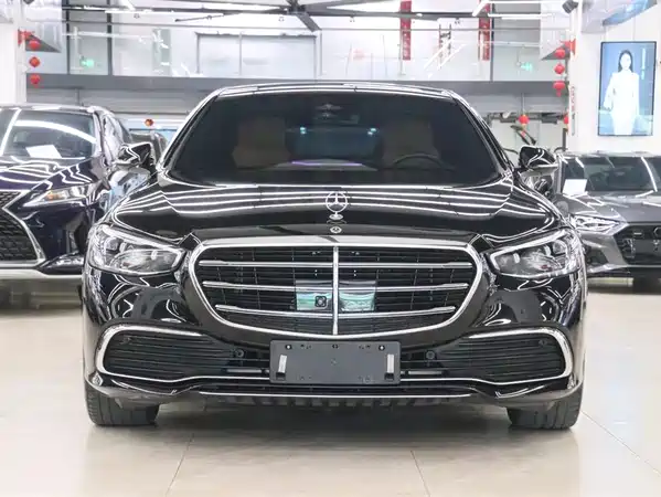 Mercedes-Benz S-Class 2023