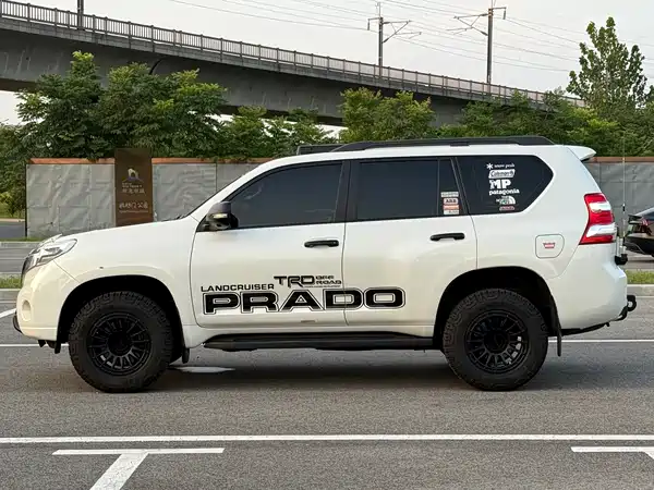 Toyota Prado 2016