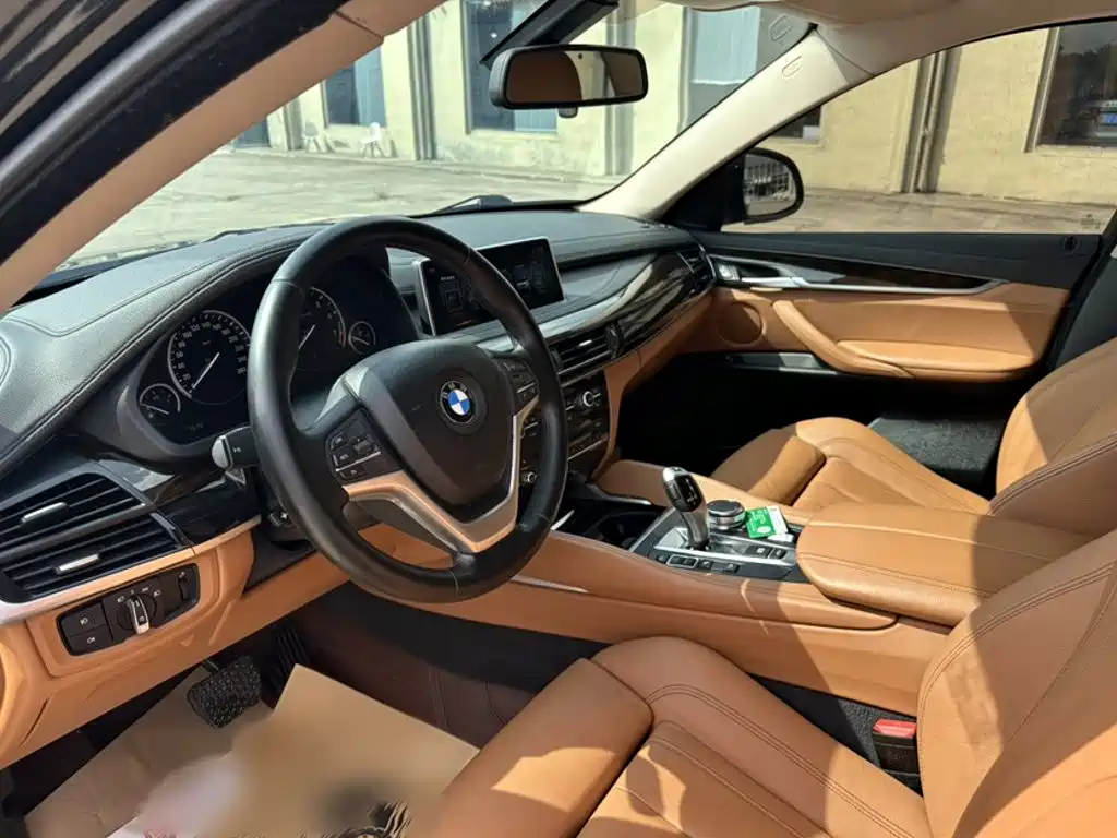 BMW X6 2018 — фото 19