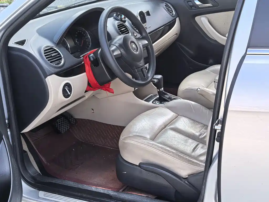 Volkswagen Lavida 2010