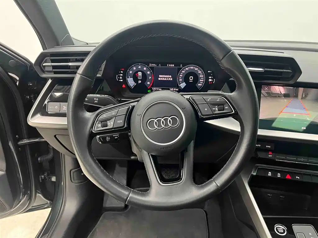 Audi A3 2025 — фото 3