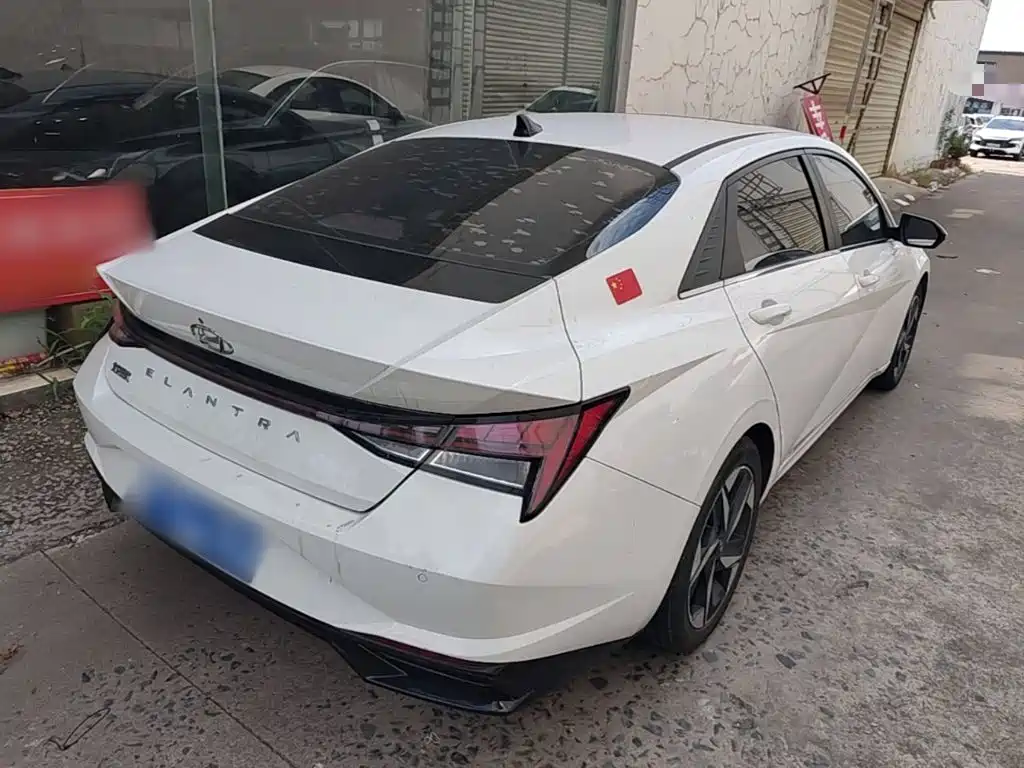 Hyundai Elantra 2021