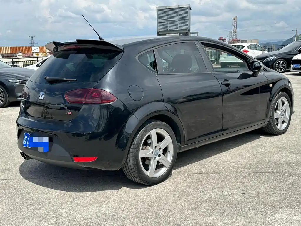 SEAT Leon 2013 — фото 4