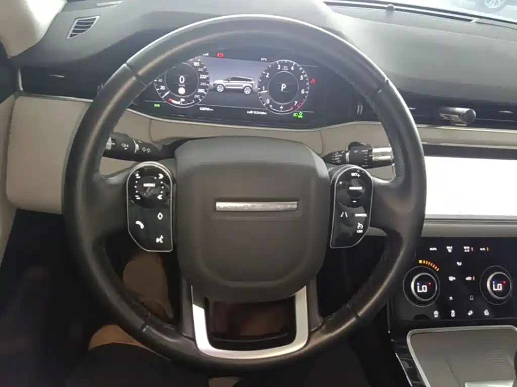 Land Rover Evoque 2020 — фото 11