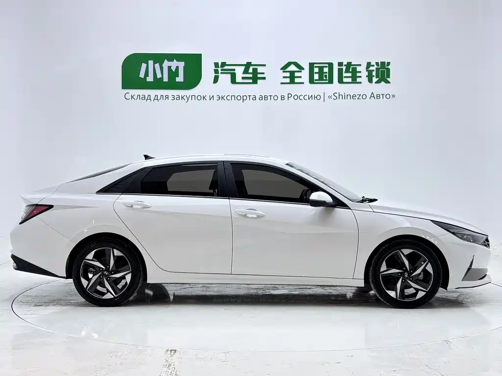Hyundai Elantra 2023 — фото 7