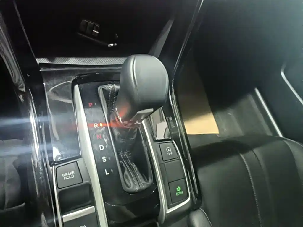 Honda Civic 2016 — фото 14