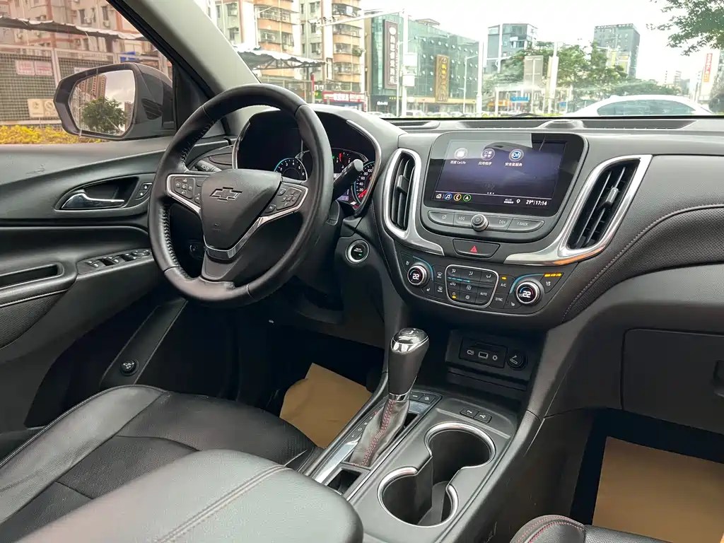 Chevrolet Equinox 2019 — фото 18