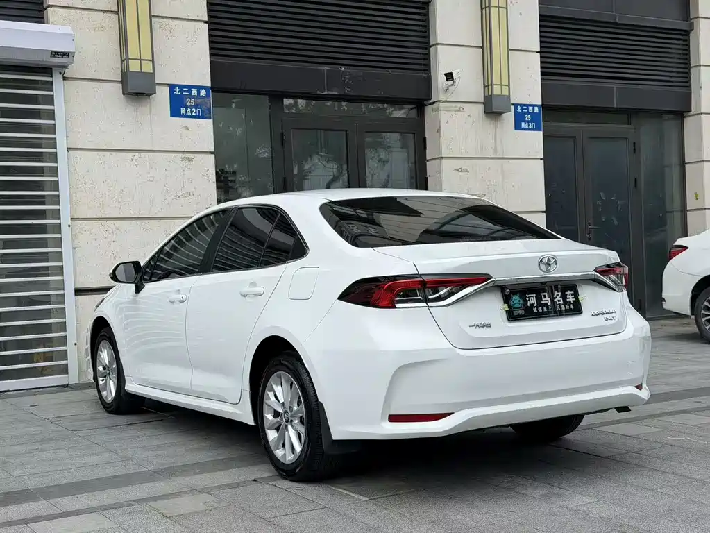 Toyota Corolla 2022 — фото 11