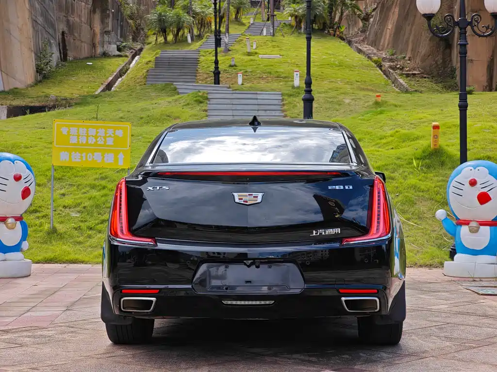 Cadillac XTS 2018 — фото 8