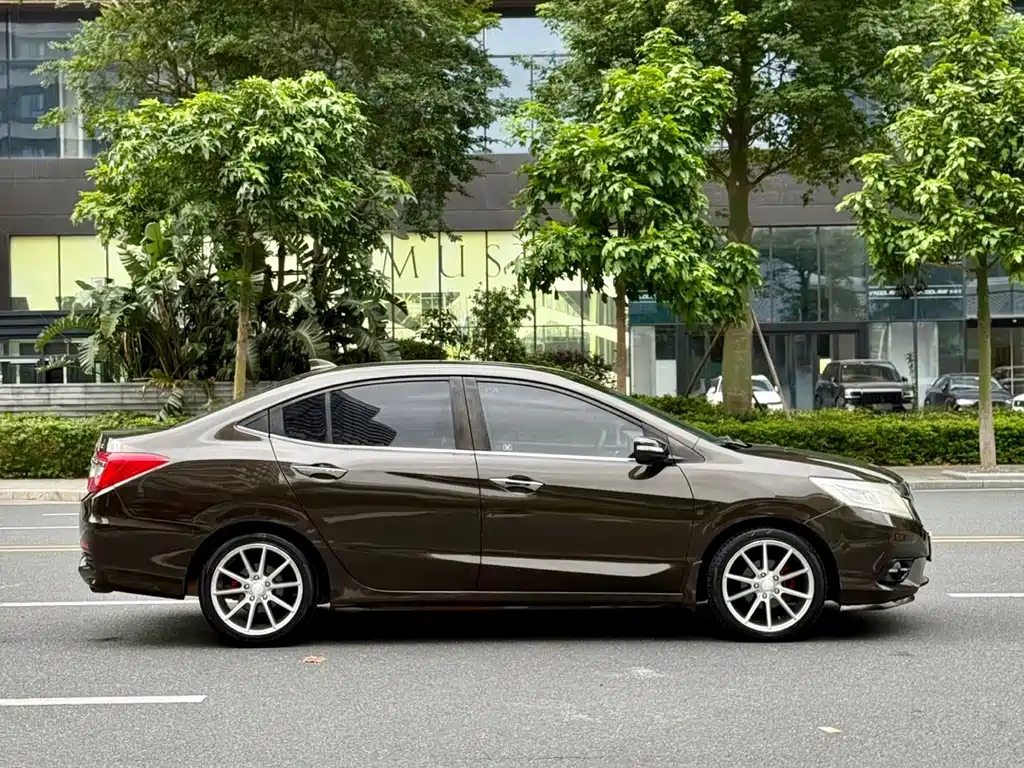Honda Crider 2014
