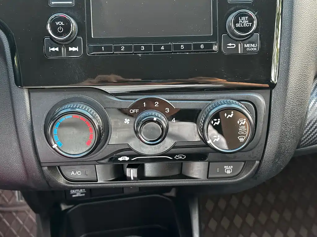 Honda Fit 2019 — фото 8