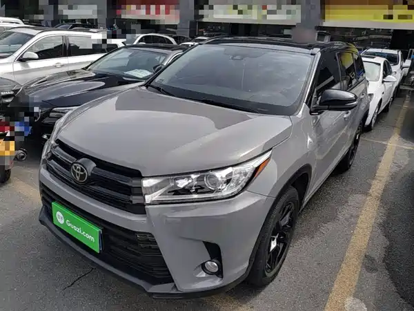 Toyota Highlander 2021