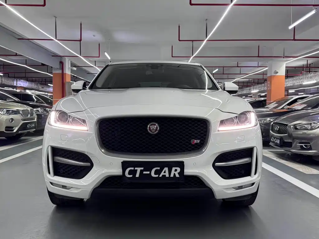 Jaguar F-PACE 2016 — фото 5