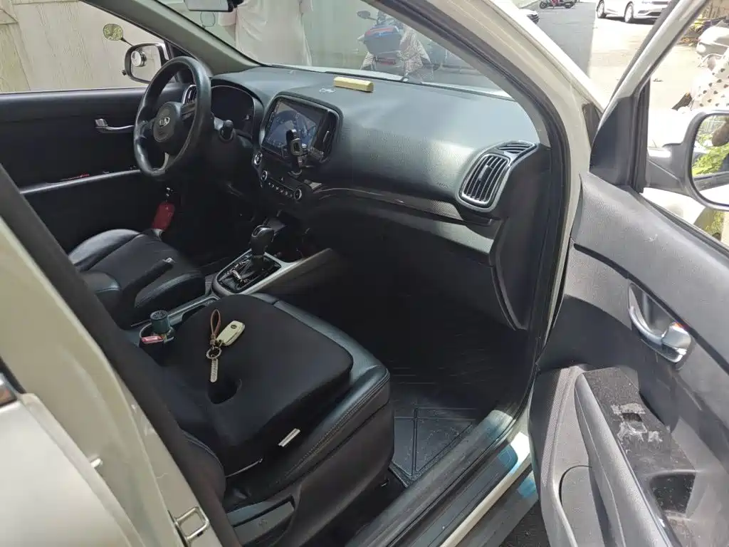 Kia KX3 2015 — фото 22