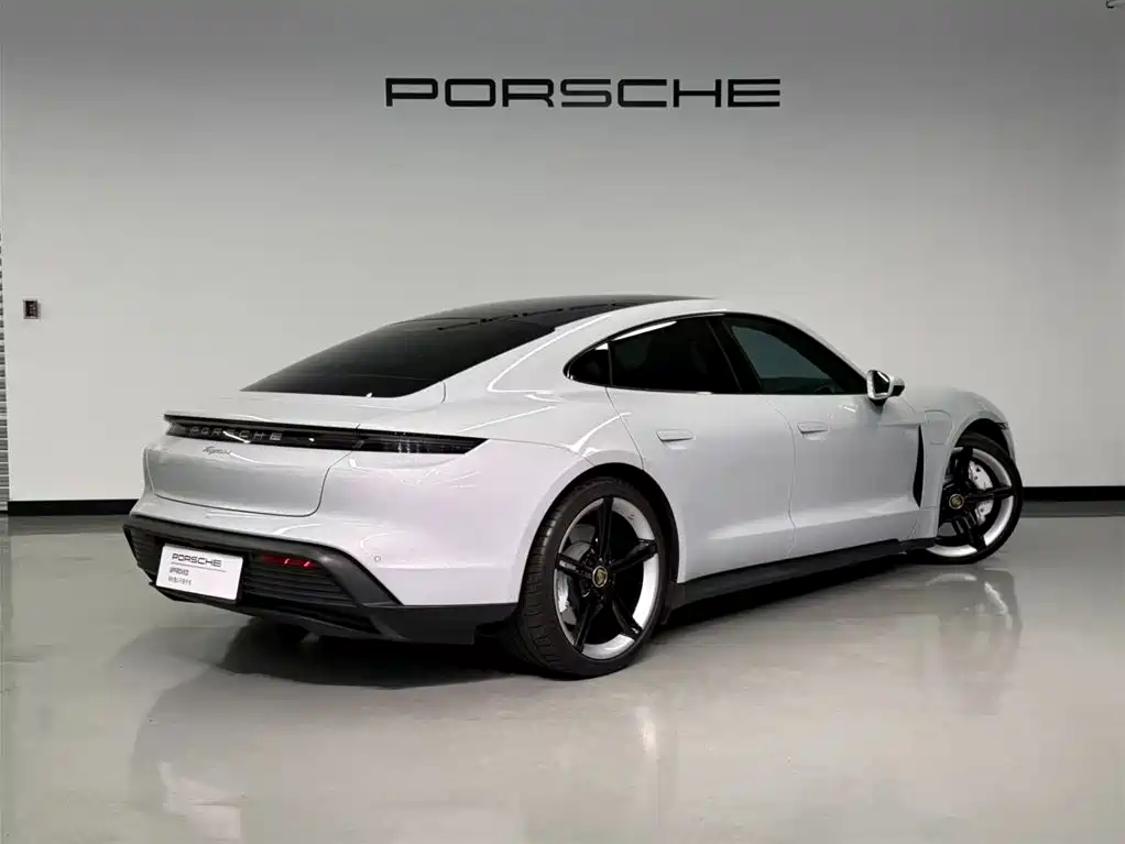 Porsche Taycan 2022 — фото 6
