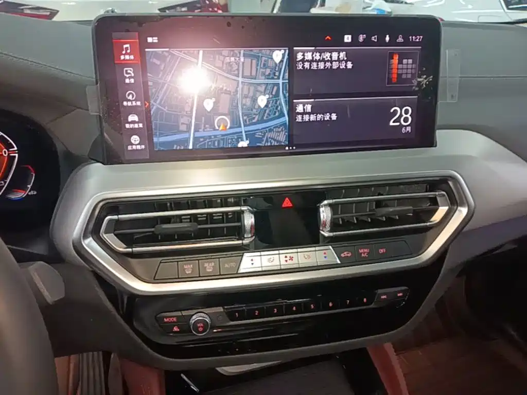BMW X4 2024 — фото 13